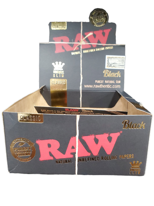 Classic Raw Black Kingsize Slim 3Pks + 1Bic Lighter